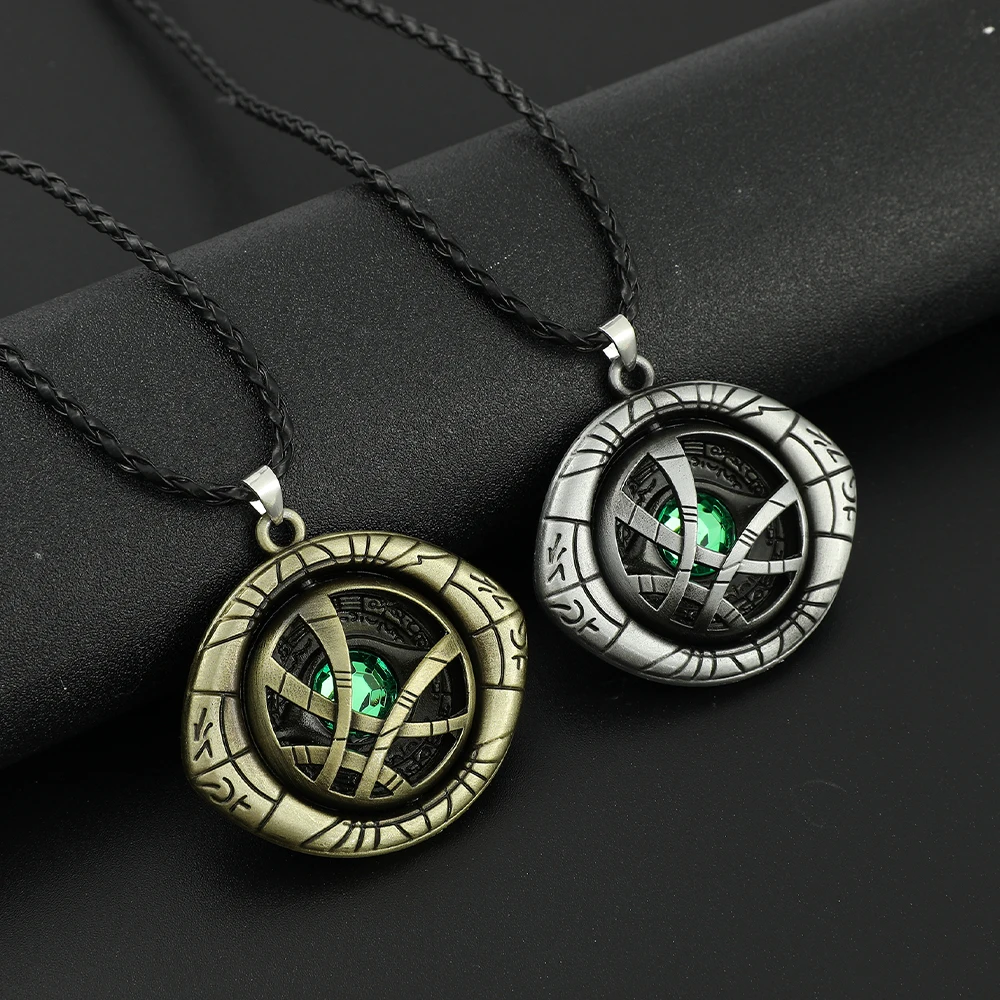 Marvel Avengers Necklace Superhero Doctor Strange Eye Of Agamotto Rotatable Pendant Neck Chain Collar Decoration Accessories