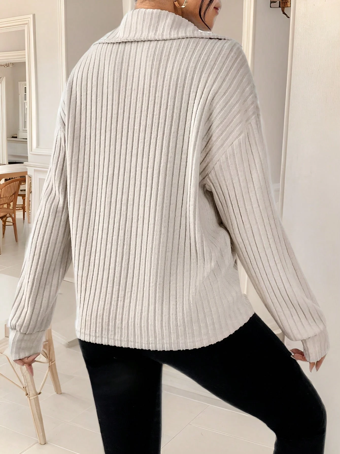 New zipper lapel sweater and knitted sweater for women in autumn and winter 2025, loose outerwear and stylish base layer