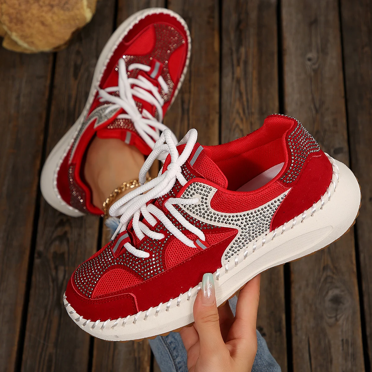 

Spring Women Sneakers 2025 New Luxury Flat Comfortable Sneakers Lightweight Outdoor Designer Shoes for Women Zapatos De Mujer