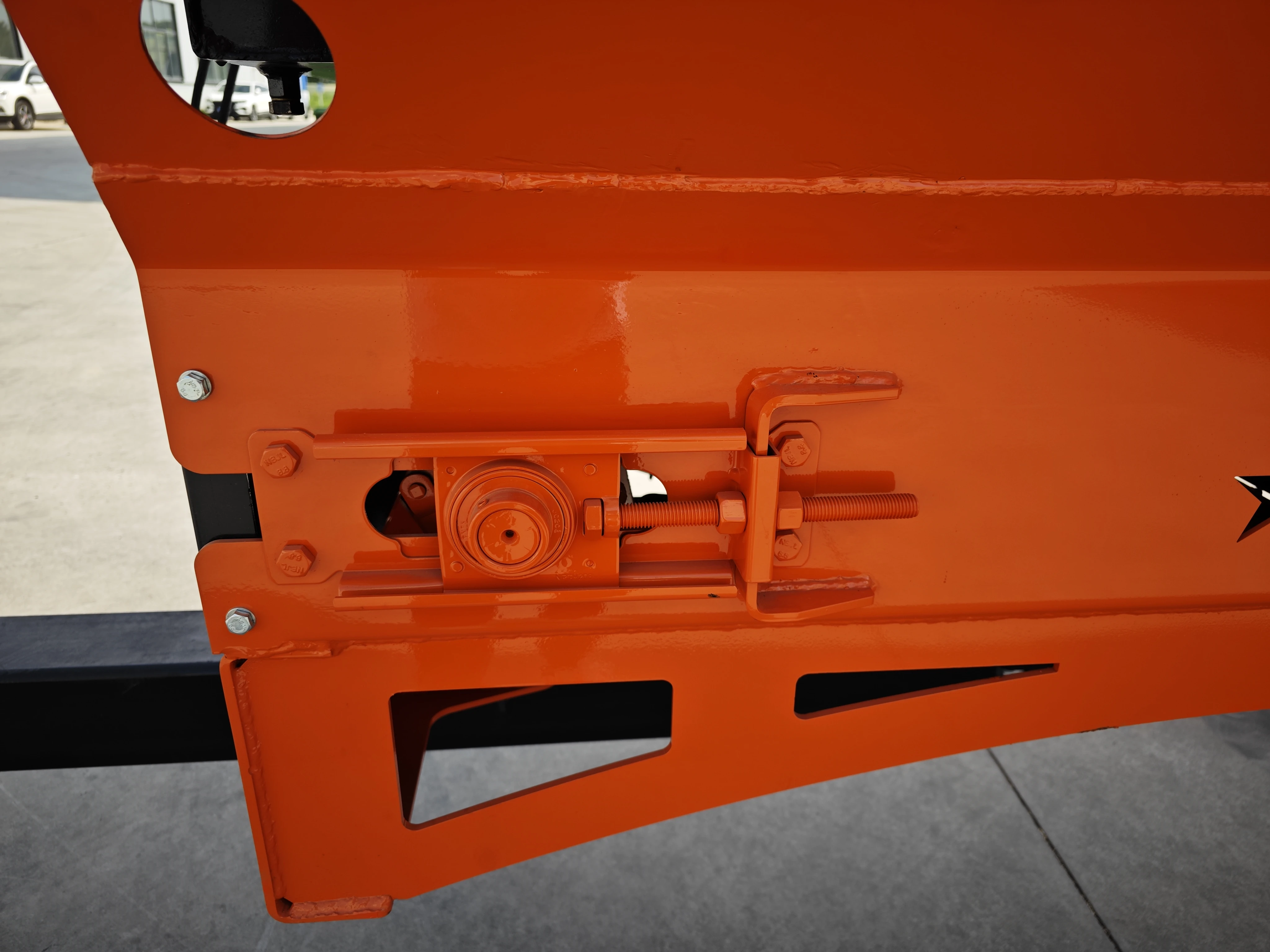 Factory Supply Tractor Trailed Grain Bin Carrier Chaser with Rotating Auger for Farm