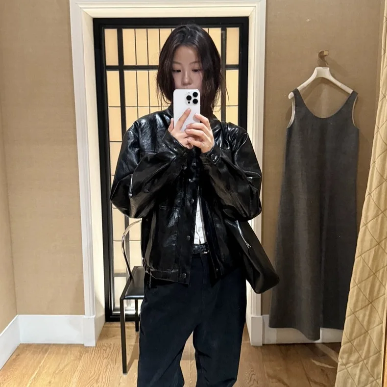 레트로 루즈 블랙 가죽 재킷 스탠드 칼라 코트 우아한 분위기 여성 패션 얇은 소재 가을 시즌 무브랜드