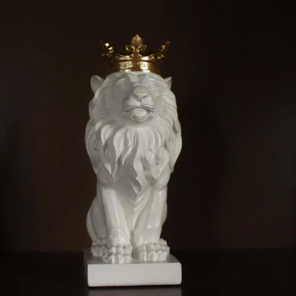 Creative Resin Lion Statue Model Garden Home Crown Lions Sculpture Desktop Decor Animal Figurine Ornaments