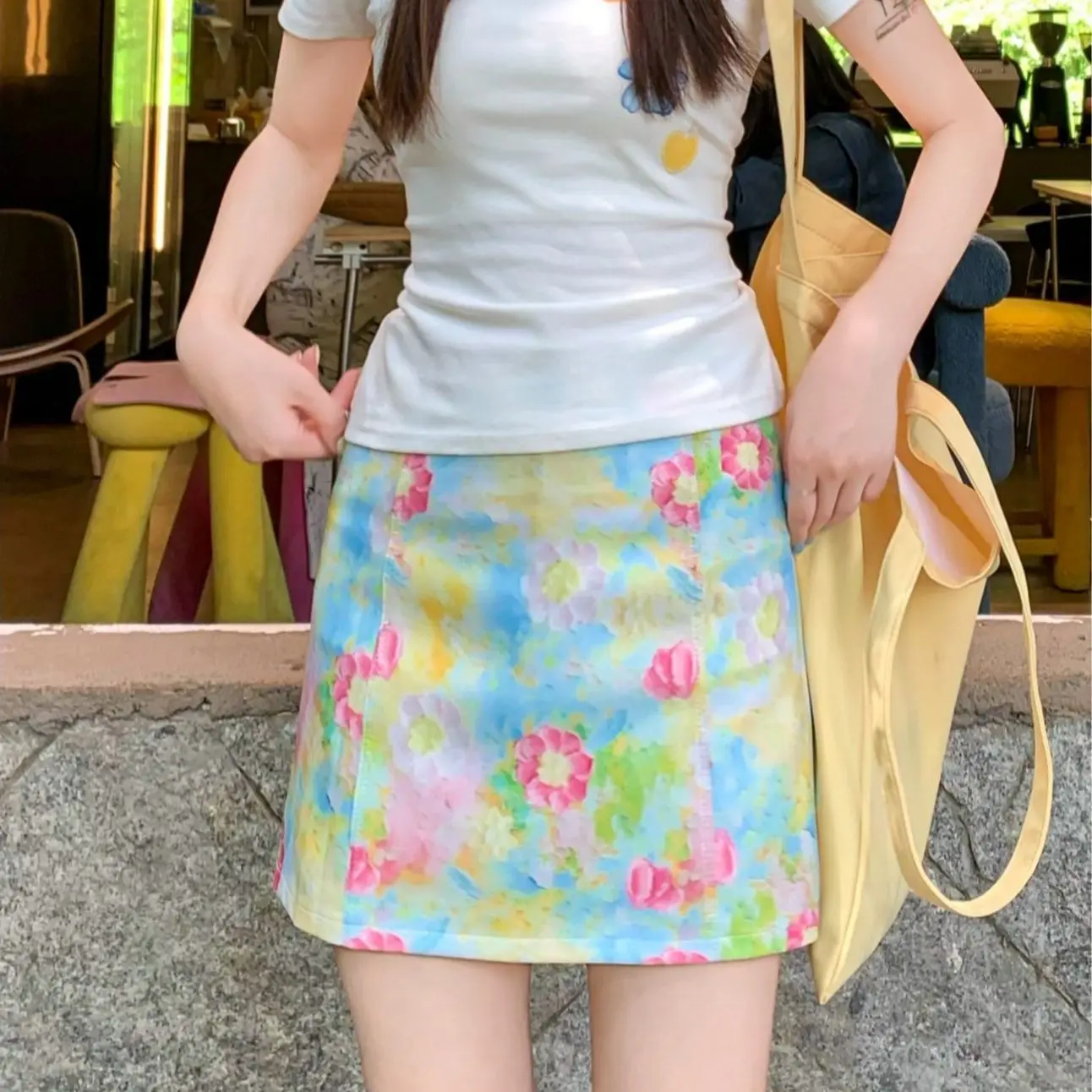 Oil Painting Printed Hip Skirt Women 2026 New High-waisted Spice Girl Anti-light Short Skirt
