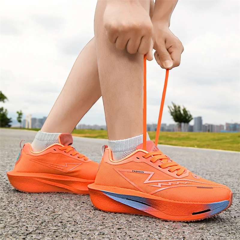 Running Shoes Men Anti-slip Thick Bottom Lightweight Sneakers Men Shoes Mesh Breathable Fashionable Casual Sports Shoes Men
