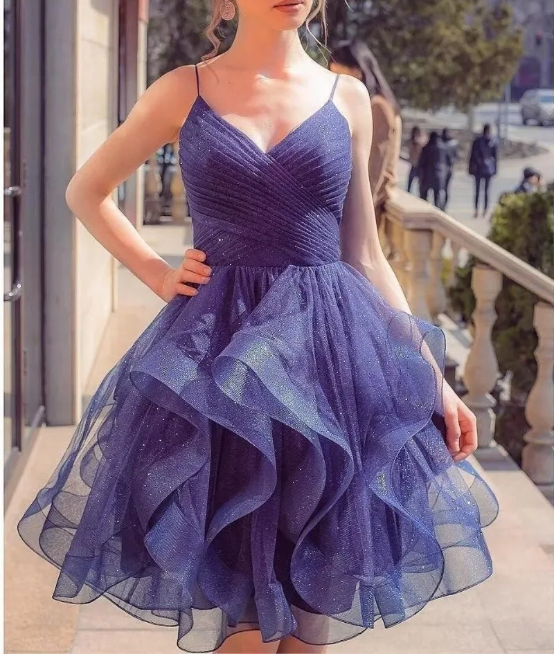 

Glitter Tulle Homecoming Dresses Layered Ruffles Short Prom Dress Spaghetti Straps Mini Cocktail Gowns for Teens Vestidos