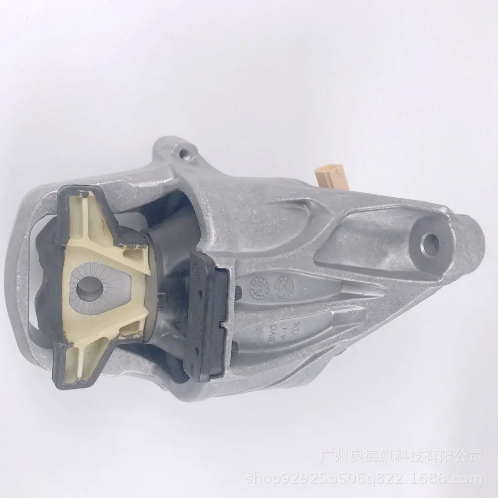 8WD199371B8WD199371H 8W0199371BD auto parts foot glue engine bracket