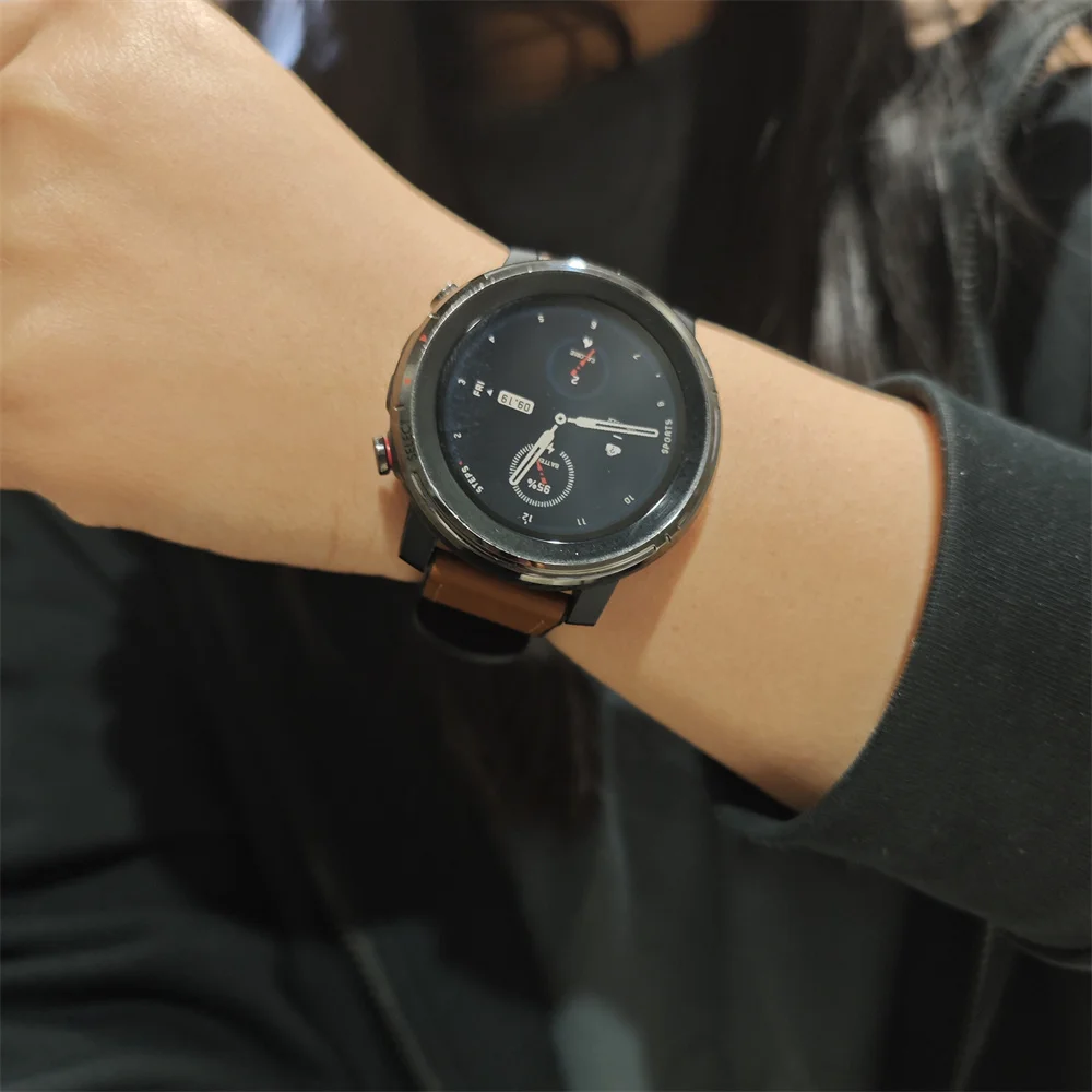 ساعة Amazfit الذكية ستراتوس 3 للرجال ساعة ذكية مع نظام تحديد المواقع بلوتوث و5ATM مقاومة للماء تعرض آلة عرض بدون صندوق