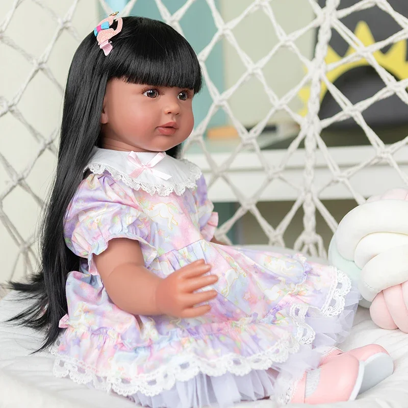 60cm Reborn Doll Girl Reborn Baby Doll In Black Skin Baby Reborn Silicone Cloth Body Toys dla dzieci Lifelike Reborn Dolls