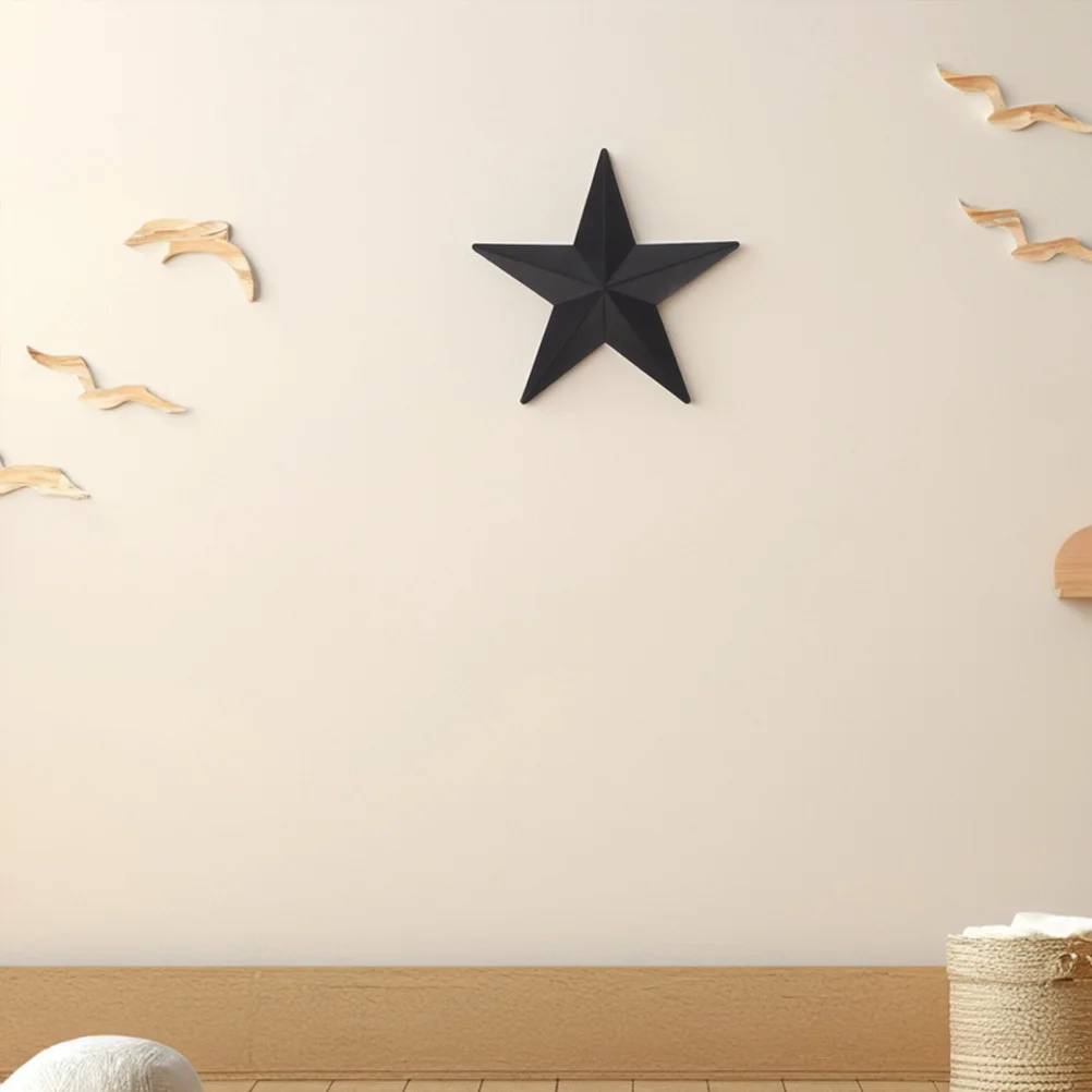 งานศิลปะติดผนังรูปดาว 3 มิติ สไตล์วินเทจยุโรป ทำจากเหล็กสีดำ ตกแต่งบ้าน บาร์ คาเฟ่ สำนักงาน ด้วยสไตล์เรียบง่ายแบบชนบท  งานตกแต่งรูปดาวชุบสังกะสี