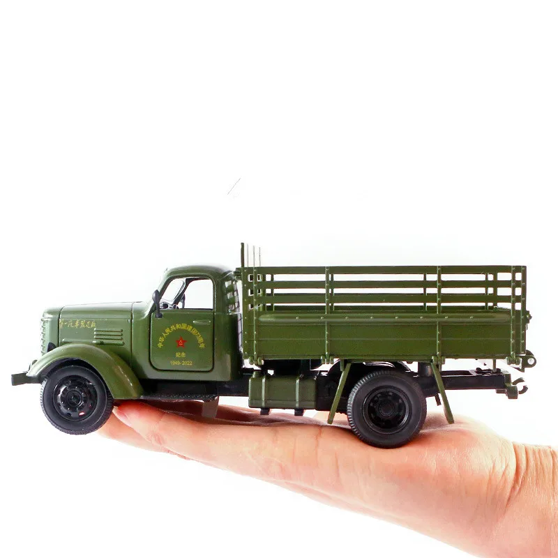 1:36 alloy pull back jie fang CA30 truck model,military transport vehicle toys,simulation sound and light,wholesale