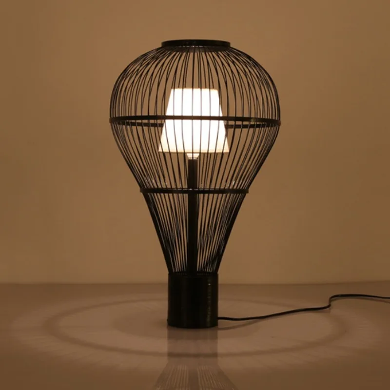 Bamboo and wood desk lamp, bamboo lamp, handmade bamboo weaving South East Asia New Chinese-style rooms Creative hotel