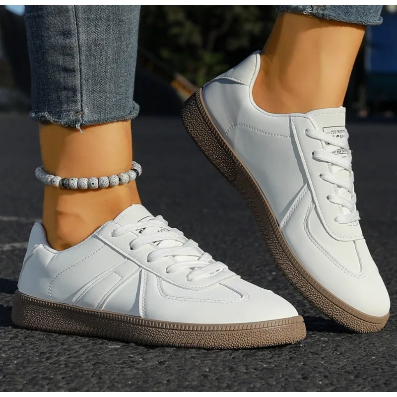 

Women Casual Sneakers Outdoor Comfortable Flat Shoes Spring New Soft Sole Walking Shos Female Fashion Low-Top Sport Shoes