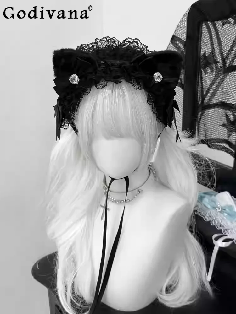 

Повязка на голову с бантом из страз и кружевом в стиле Лолита