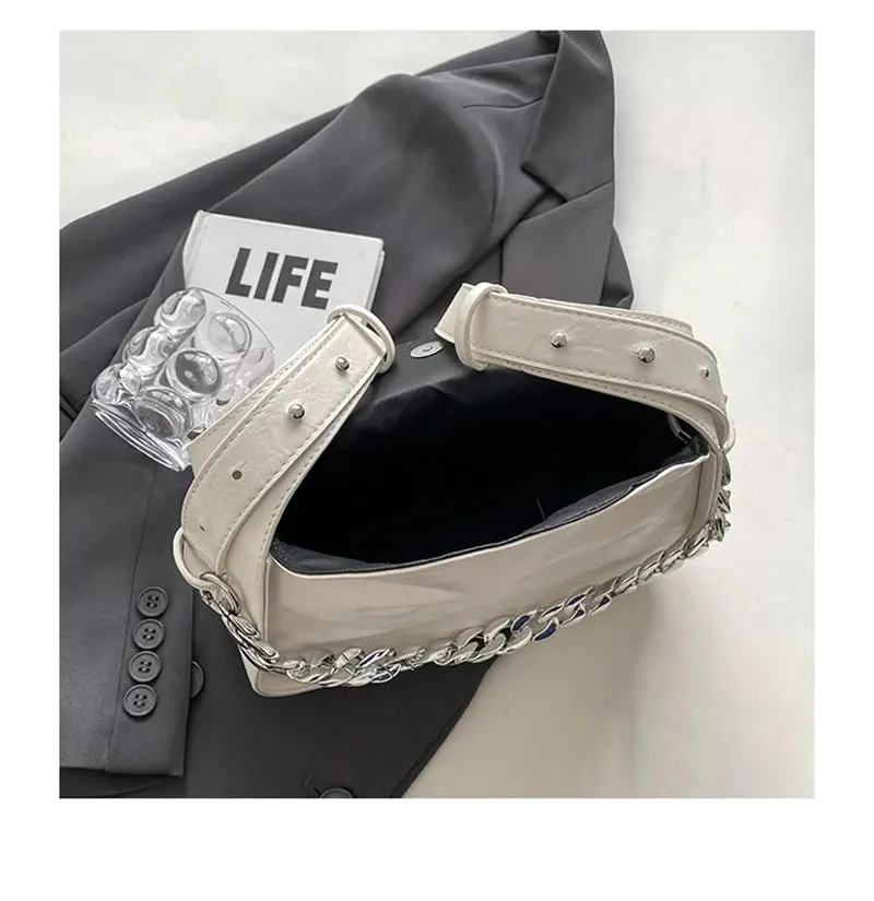 Luxury Design Pu Leather Chain Bags For Women New Fashion Shoulder Bag With Zipper Underarm Bag Elegant ladies Purse Handbags