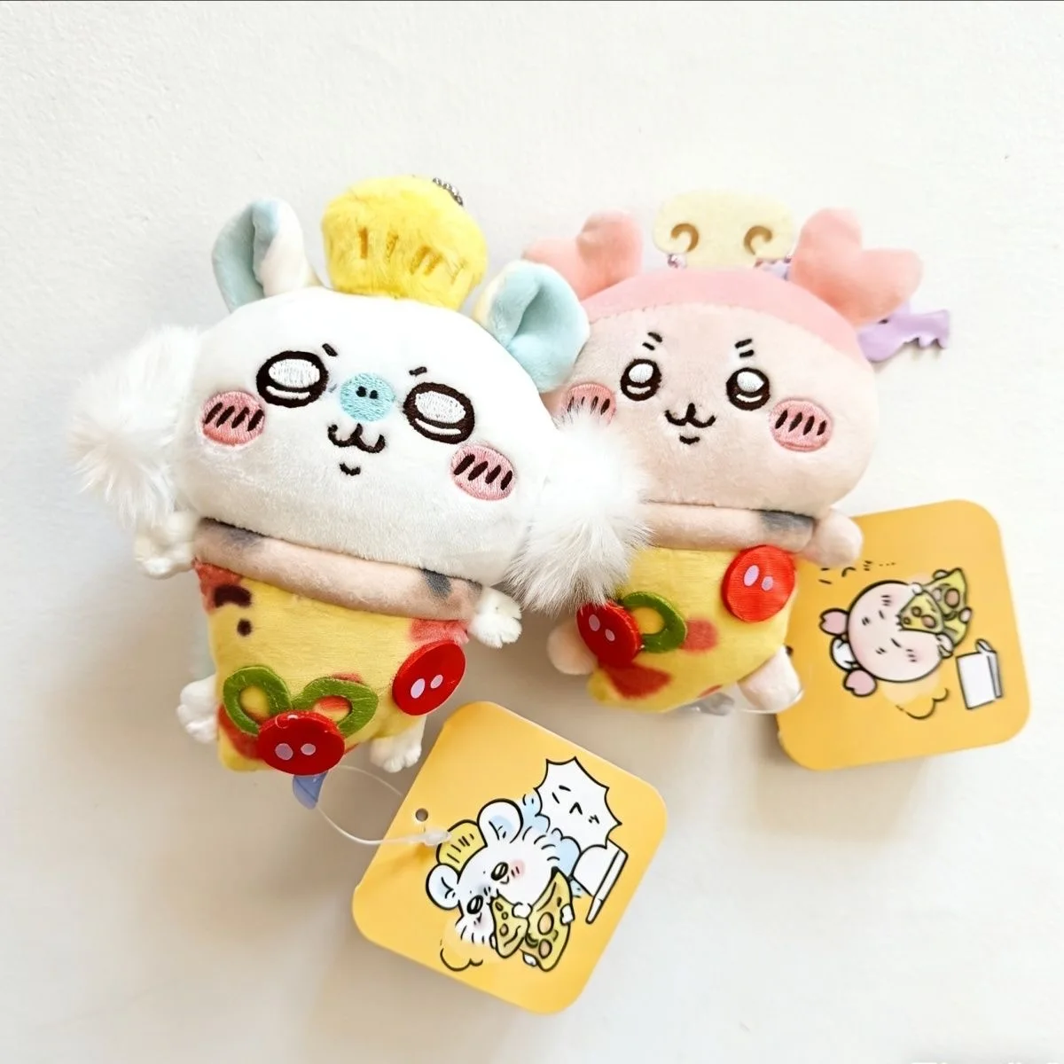 Japanese Cartoon Chiikawa Usagi Halloween Pizza Shaped Plush Toy Keychain Cross Dressing Amusement Park Zipper Decoration Gift