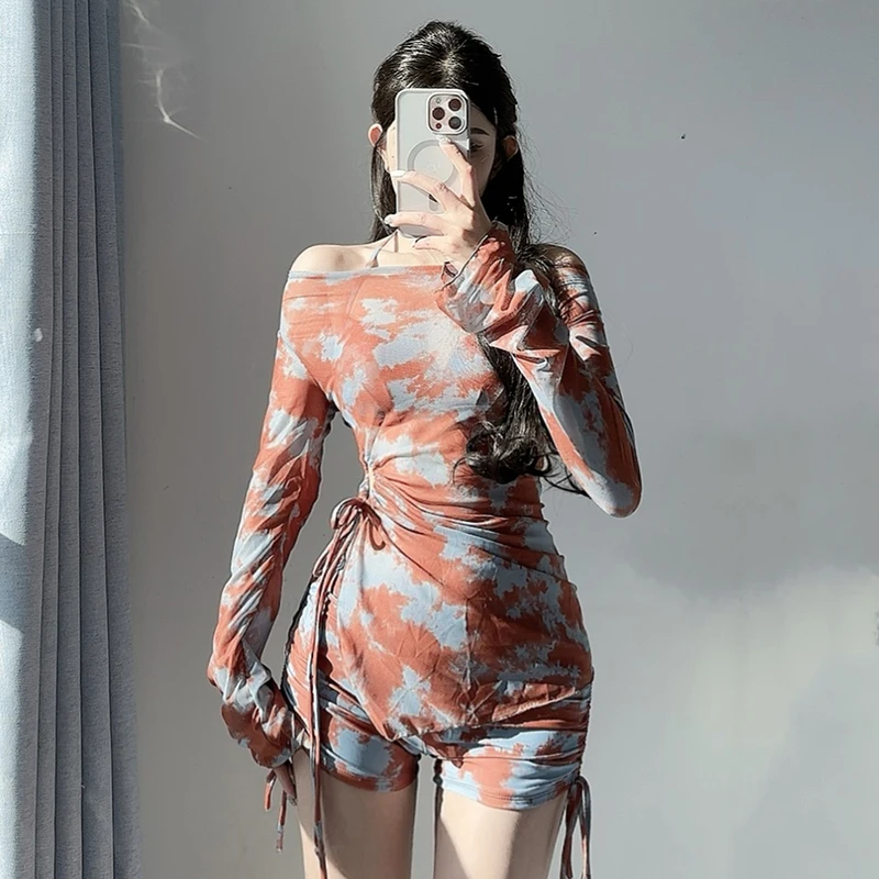 

2025 Корейский стиль 3-х предметного бикини с принтом омбре, сексуальное милое бикини с завязками и длинными рукавами, купальник для горячего источника