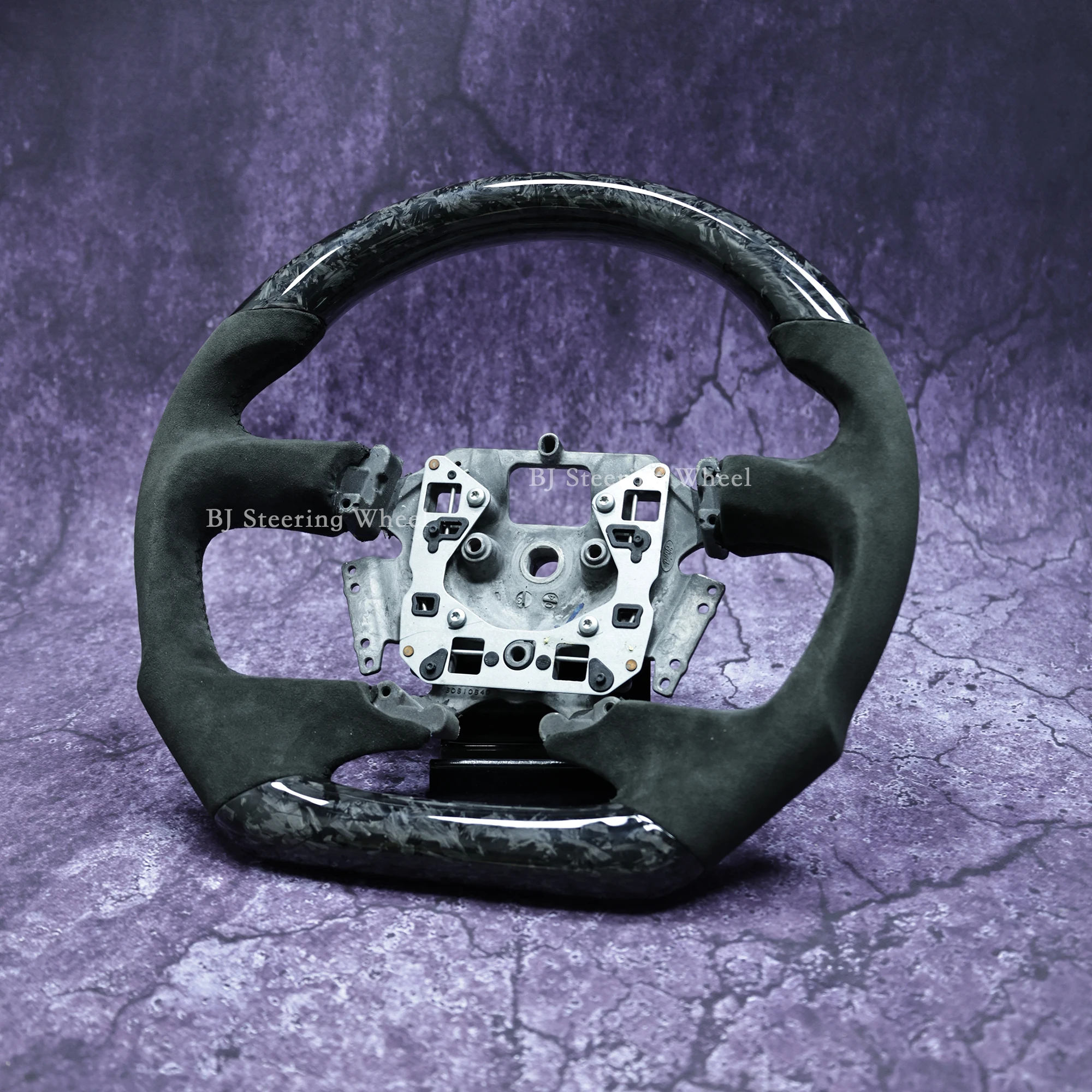 Forged Carbon Fiber Steering Wheel Fit for Ford Falcon Fg-Fgx XR6 XR8 XR50 XR6 2008-2016