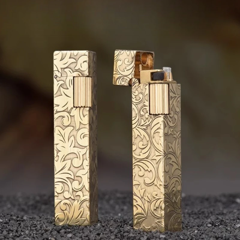 

Латунная боковая керосиновая зажигалка ручной работы R09, квадратная форма с тонкой гравировкой, модель X, небольшой портативный мужской воспламенитель