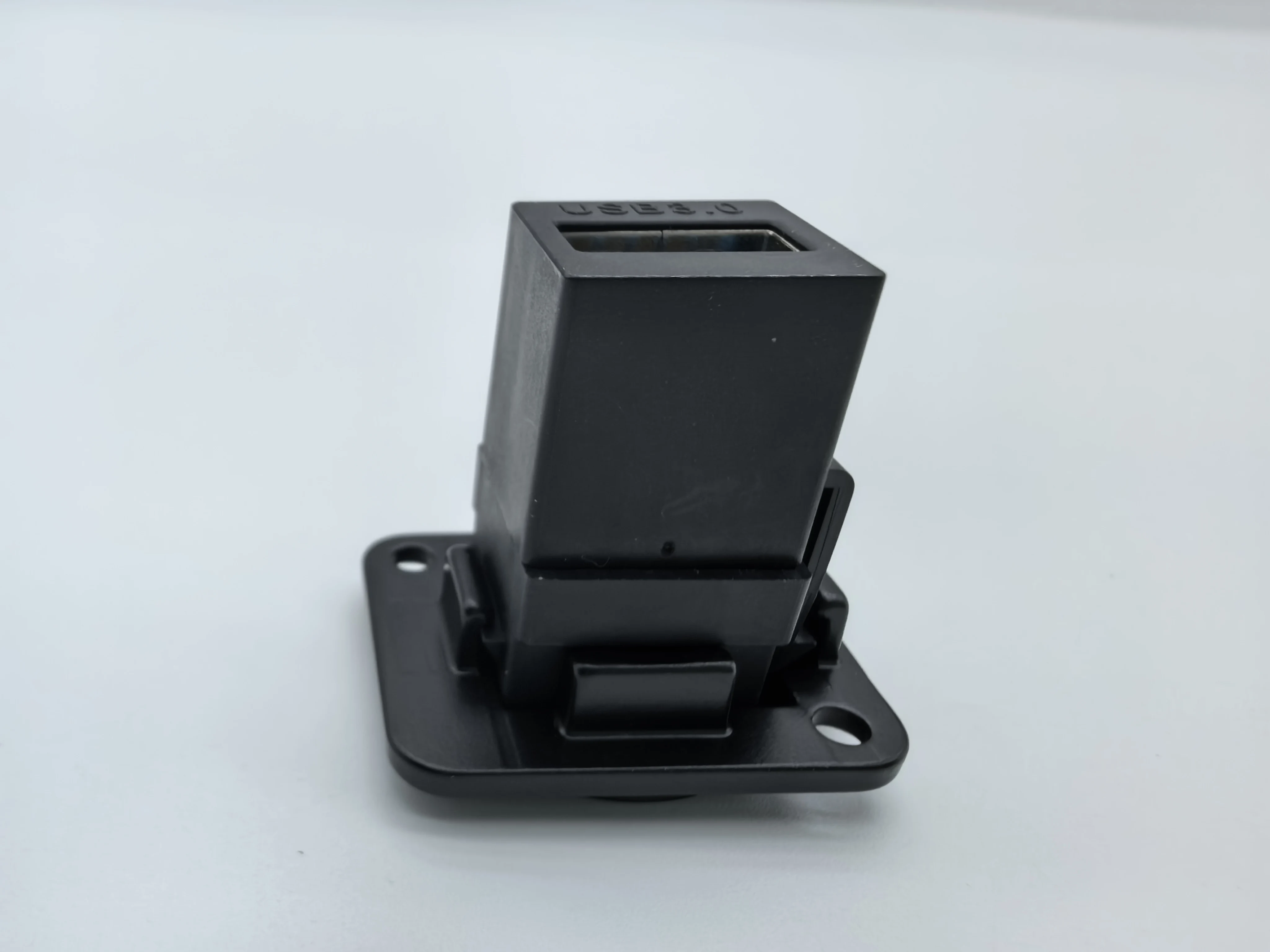 USB 3.0 لوحة جبل A-نوع المقبس 5Gbps عالية السرعة نقل البيانات اللون الأزرق مع ثقوب المسمار لمنفذ الاستخدام الصناعي