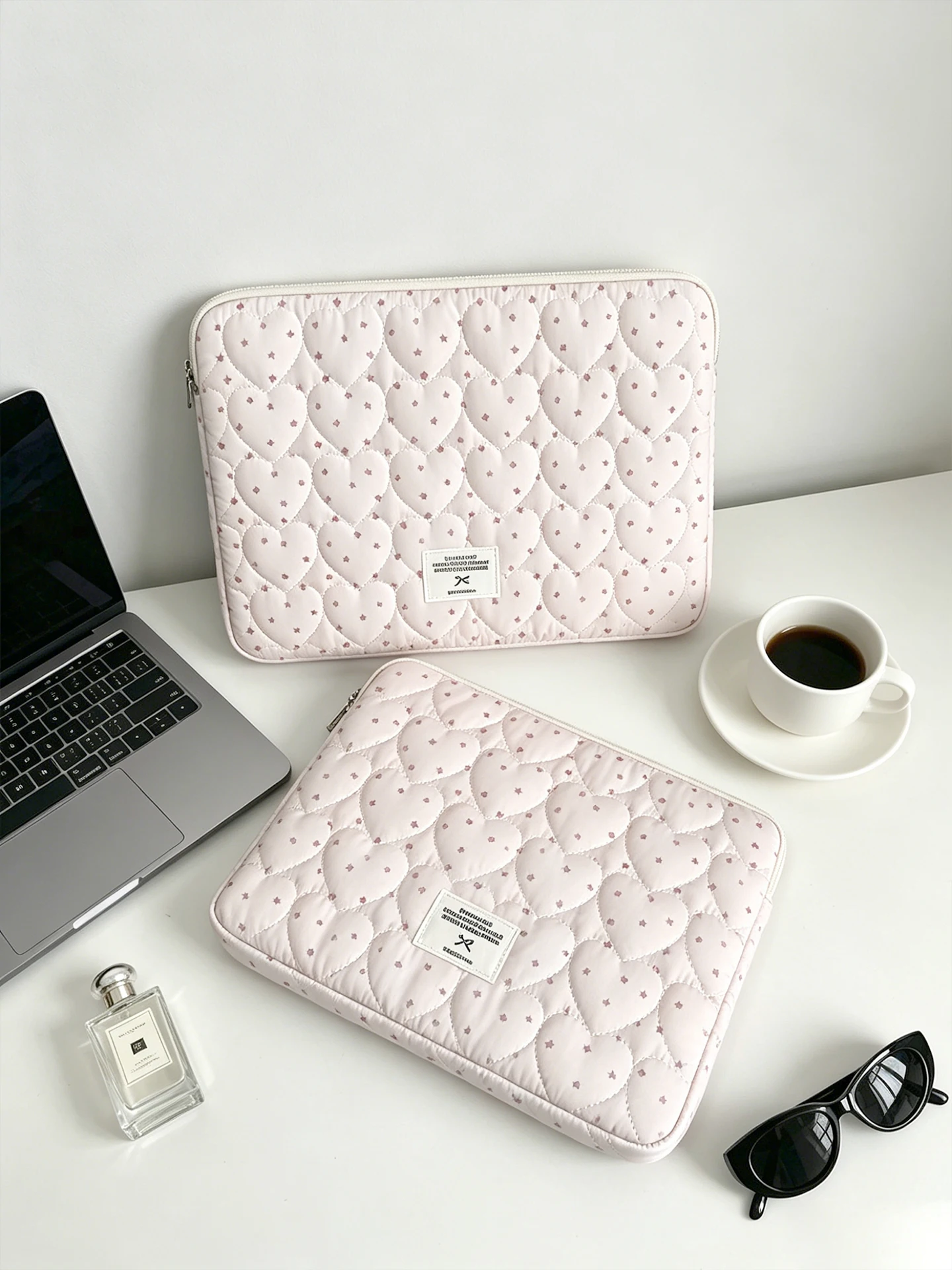 Urocza koreańska torba na laptopa z wzorem serca, puchowa, ochronna etui na notebooka/tabletu 11/13.3/14/15/15.6/16 cali — zdjęcie produktu 2