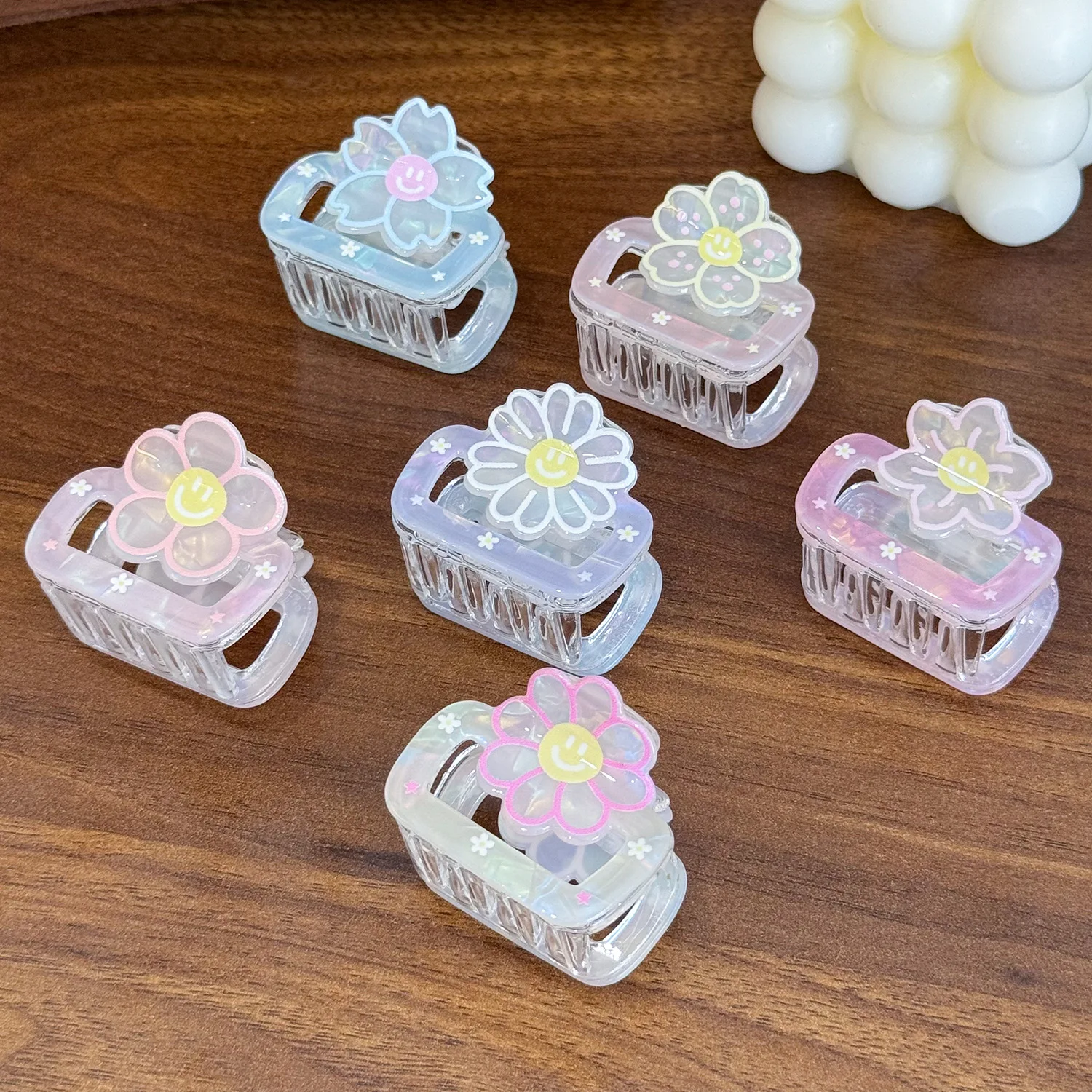 

Dowell Korean Style Cute Cartoon Smiley Small Acrylic Hairpins Custom Hair Claw Clips Women's Hair Accessories