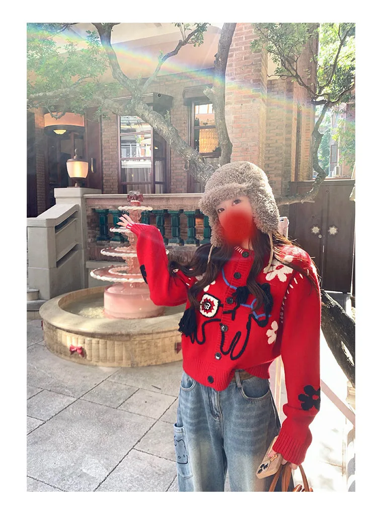 

Red Knitted Sweater Women's Unique Sli Aosphere New Year Top Button Design Warm Long Sve round Ne Cardigan
