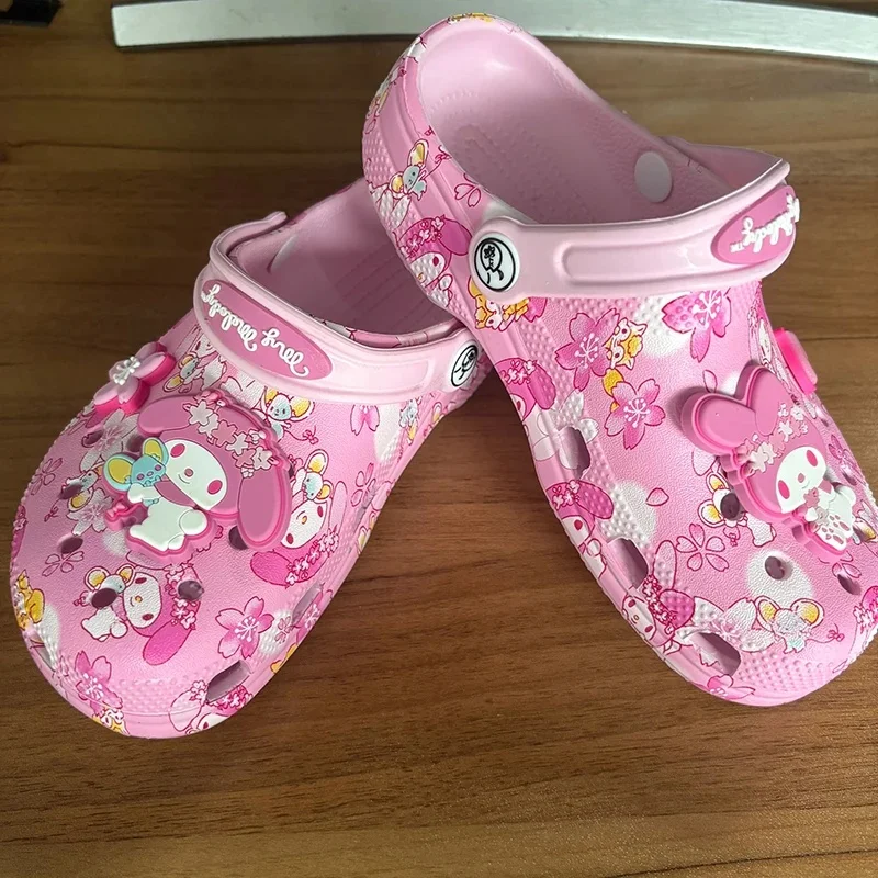 

2025 Sanrio My Melody Hole Sandals Slippers Sandals Kawaii Eva Anime Home Beach Shoes Summer Slippers Adult For Girl Kids Xmas
