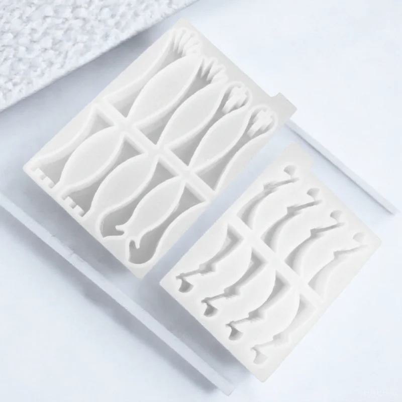 

2 Pcs Chess and Piece Mold Resin Molds for Silicone Epoxy Games International Checkerboard Travel