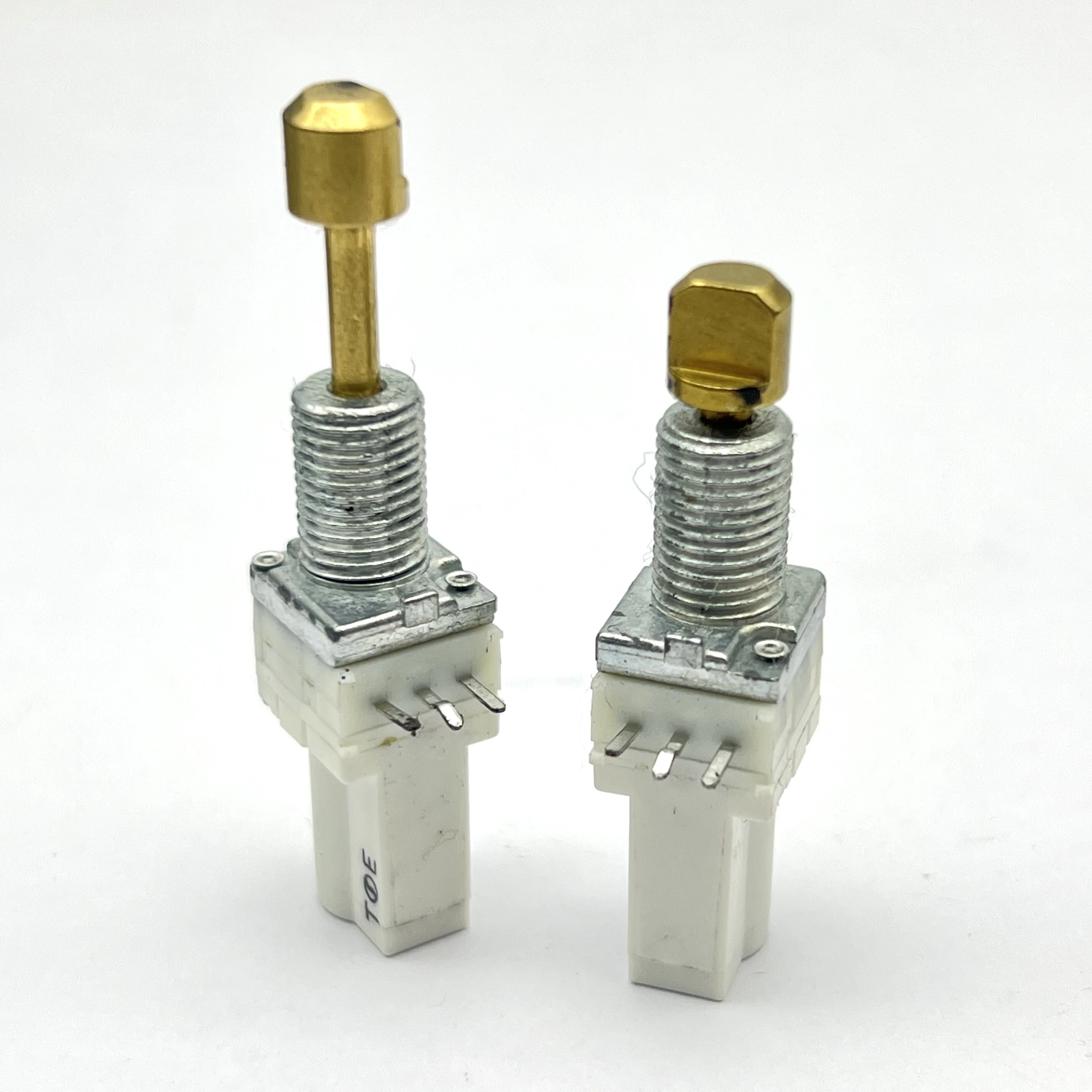 1 pcs high-quality RK97 with rotary push-pull precision single potentiometer B10K shaft length 25MM
