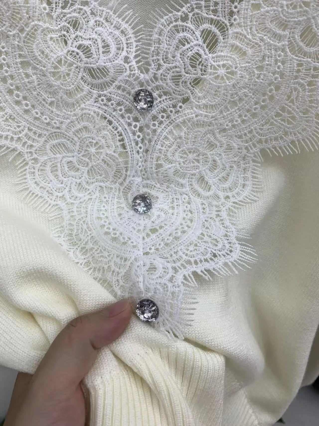 Women's V-neck Lace Sweater Spring Autumn Solid Color Splicing Pullover Tops French Fashion Elegant Female Knitted Top
