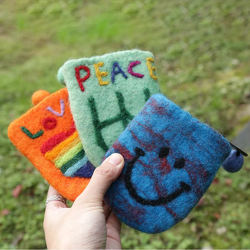 Felt Soft and Cute Mini Coin Purse Bus Card Holder Rainbow Retro Cute Smiley Face Coin Purse
