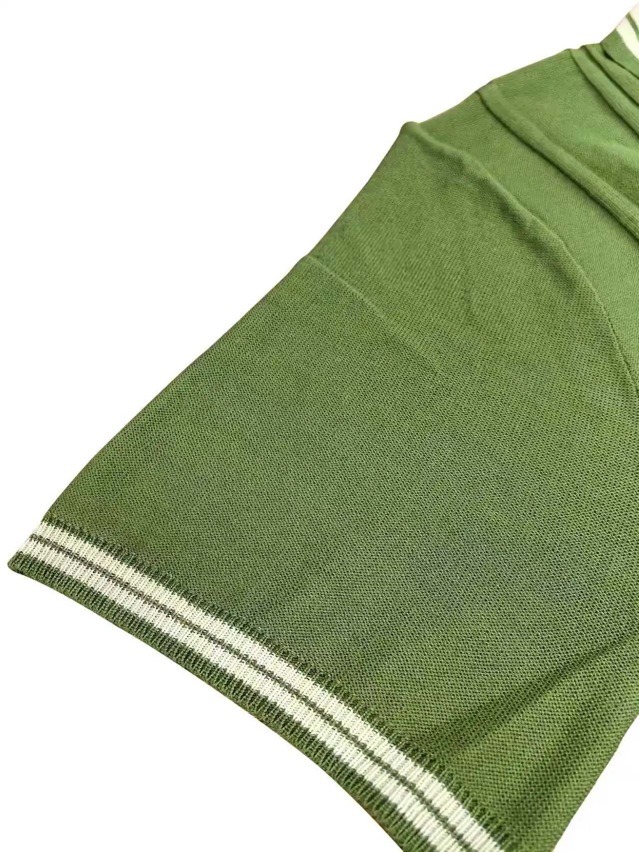 Men's casual lapel knitted POLO shirt short sleeve regular fit green cuff hem rib contrast business outdoor golf daily fashion classic men's Polo shirt retro stripe button knitted golf shirt top new style - view 4
