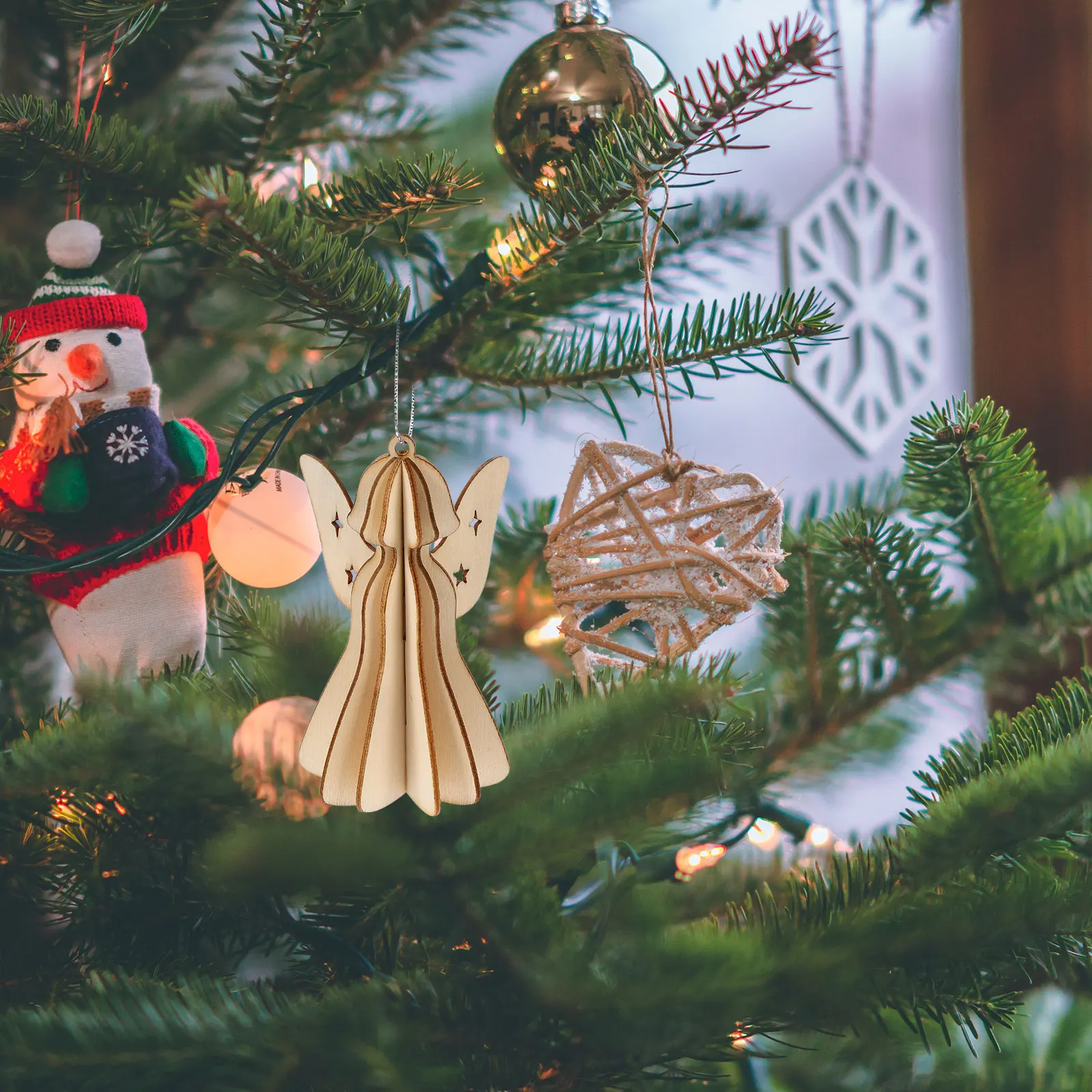 

6Pcs Xmas Tree Ornaments Unfinished Wood Craft for DIY Christmas Party Decor Xmas Hanging Ornaments Christmas Tree Pendants