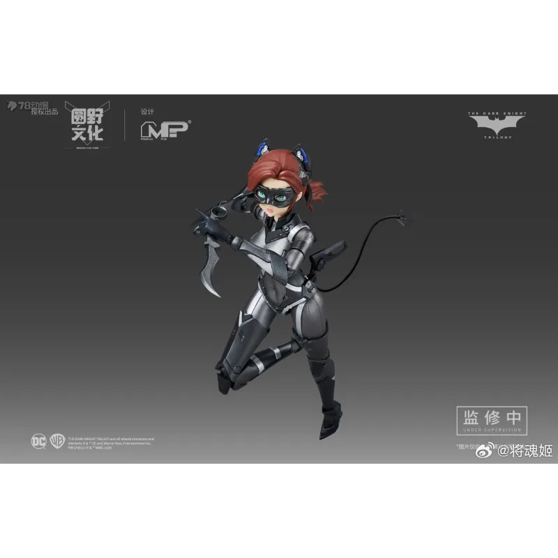Mech Pig Original DC Series Catwoman \ รถจักรยานยนต์อะนิเมะ Action Figure Assembly ของเล่นสะสมของขวัญสําหรับชาย