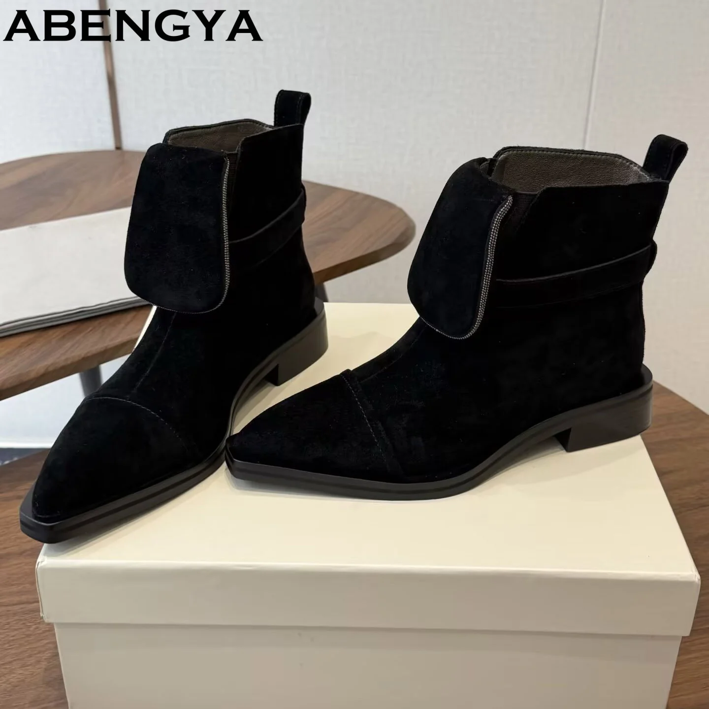 Autumn Short Boot Women Round Toe Slip-On Chelsea Boots Suede Leather Pleated Flat Shoes Woman String Bead Ankle Boots Woman