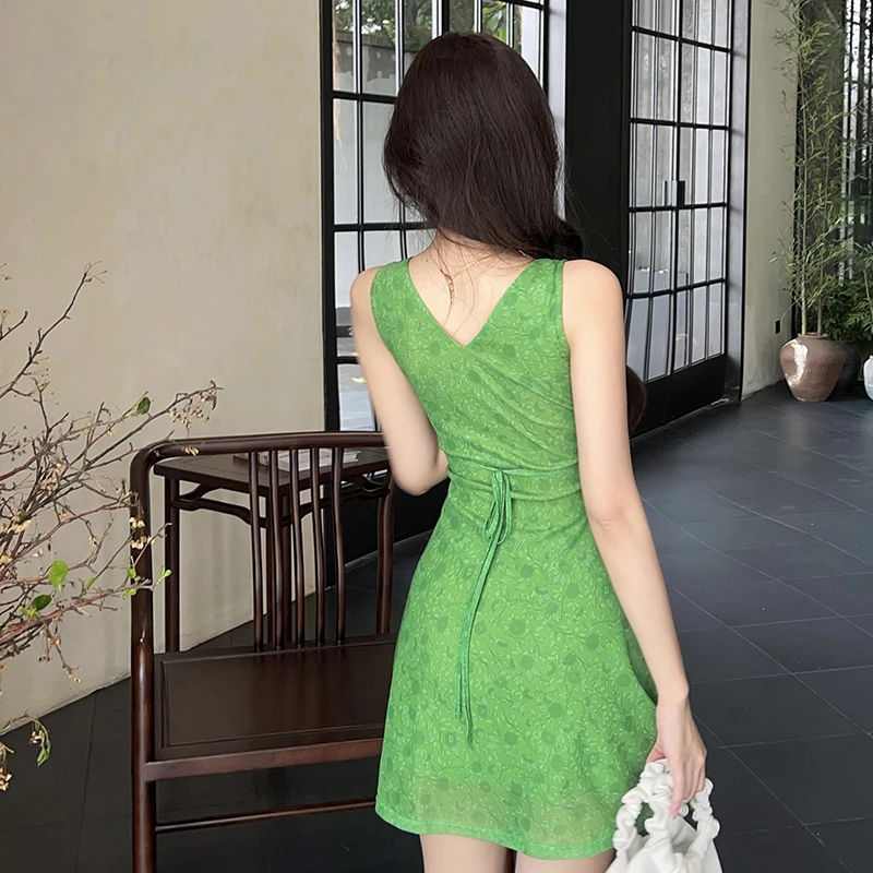 Women's Hot Sweetheart Dresses 2024 Summer New Simple Style V-Neck Short Sleeve Green V-Neck Vest Dress Short