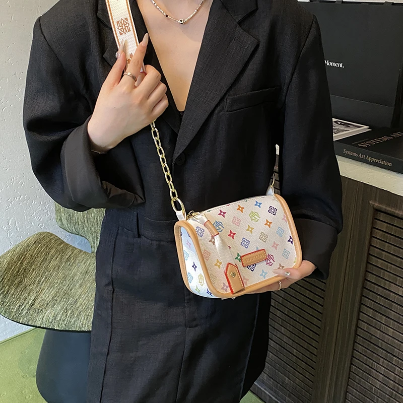 

Модная сумка с буквенным логотипом для женщин с однотонным дизайном большой вместимости