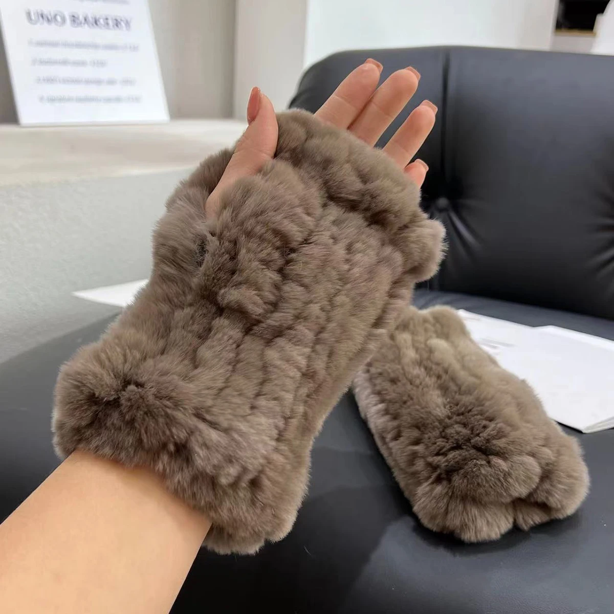 New Style Fashion 100% Genuine Rex Rabbit Fur Lady Gloves Women Winter Keep Warm Real Fur Glove Elastic Knit Outdoor Fur Mittens