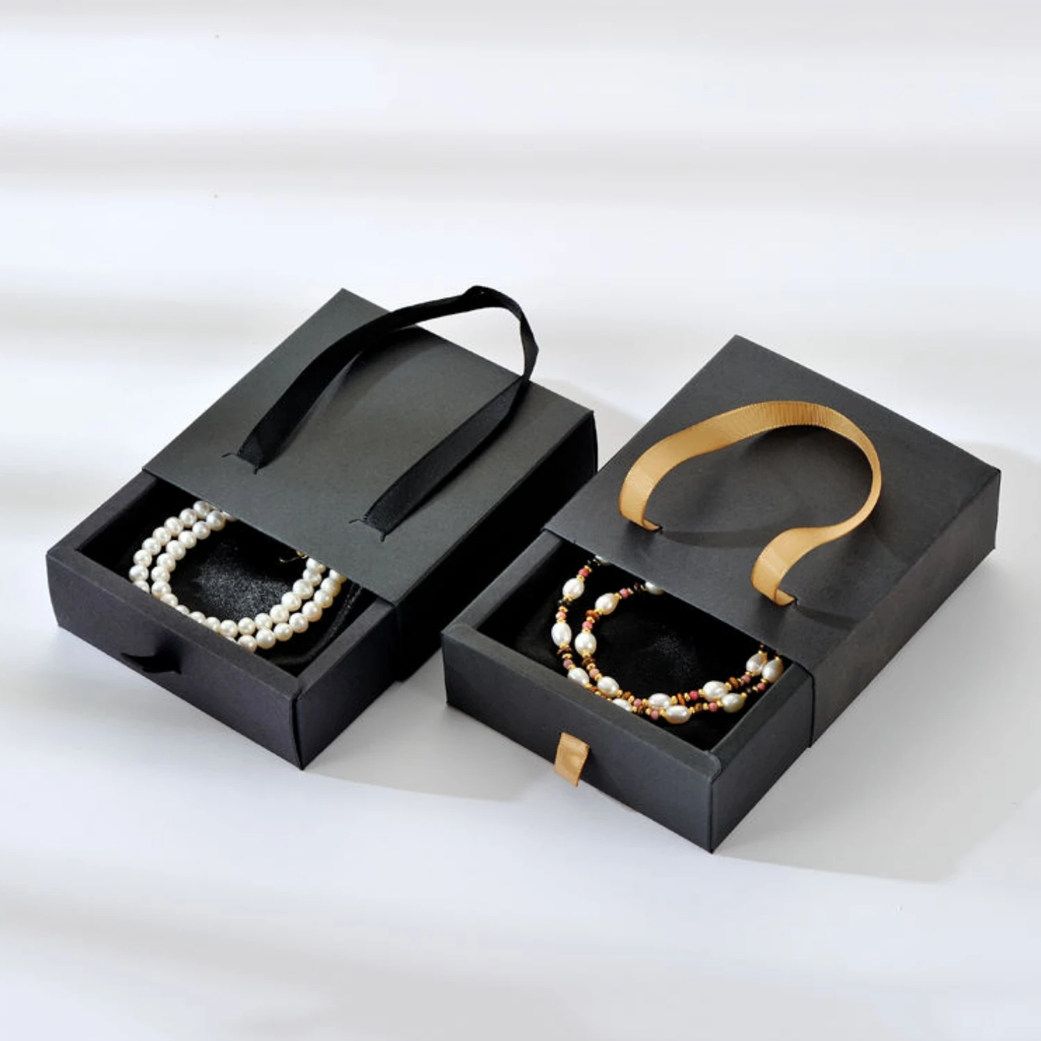 

20 шт., роскошное подарочное ожерелье с принтом на заказ, браслет, упаковка для ювелирных изделий, сумка на пуговицах, портативный ящик для ювелирных изделий, сумка из искусственной кожи с L