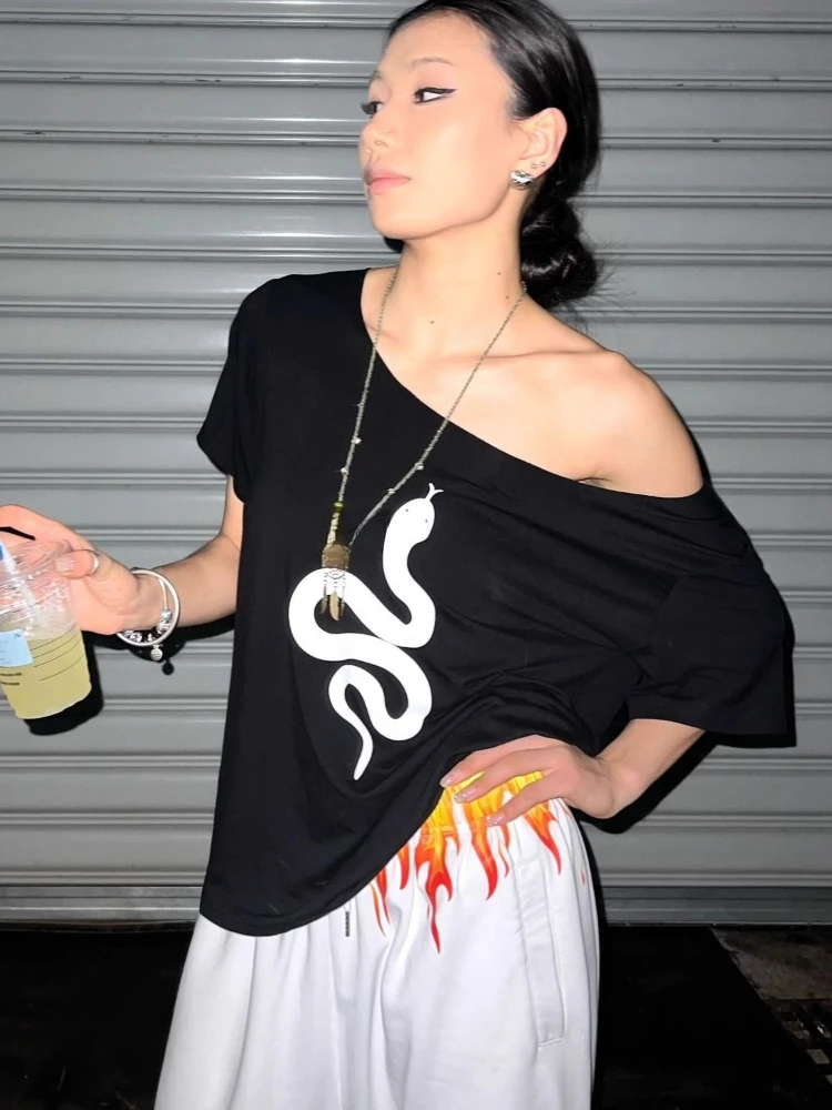 Streetwear Snake Printing Vintage T-shirt Y2k Aesthetic Sexy Slash Neck Casual Tops Harajuku Women Grunge ​Loose Summer Tshirts