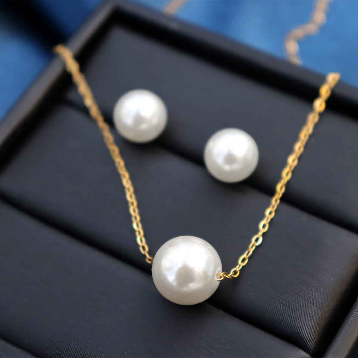 Moda ze stali nierdzewnej 316LElegancki naszyjnik z jedną perłą Charms Choker łańcuszek naszyjniki i wisiorek dla kobiet biżuteria na prezent