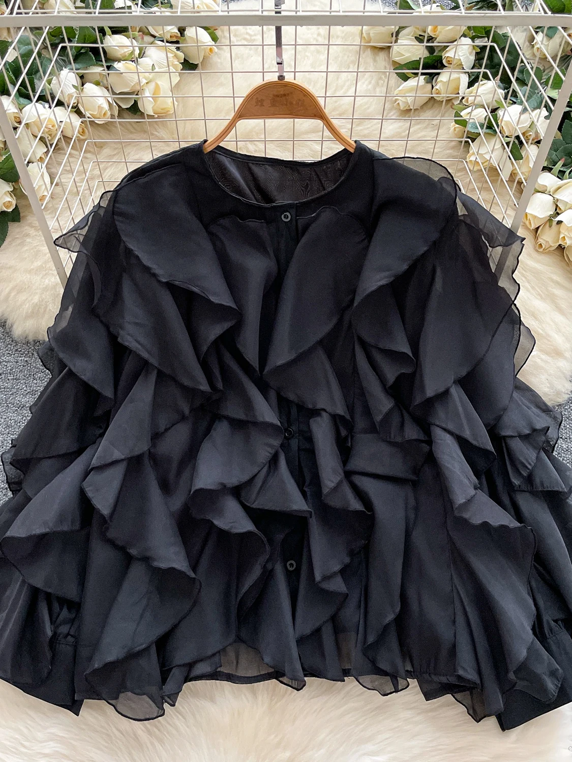 Faionable Camicetta da donna irt Lantern Sve Orlo irregolare Finiture in pizzo Corte Sle Collezione autunnale 2025 Delicata sulla pelle...