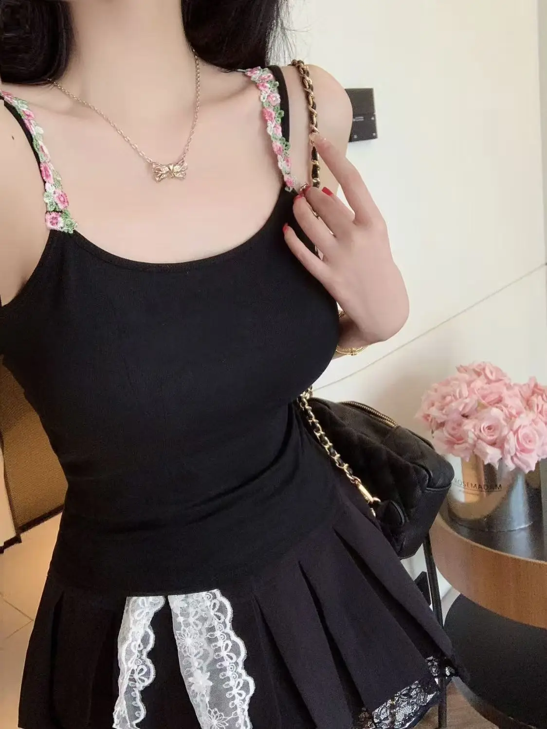 

Cotton Sexy Pure Desire Slim-Fit Comfortable Versatile Flower Pattern Dual-Strap Camisole with Padded Cups for Outerwear