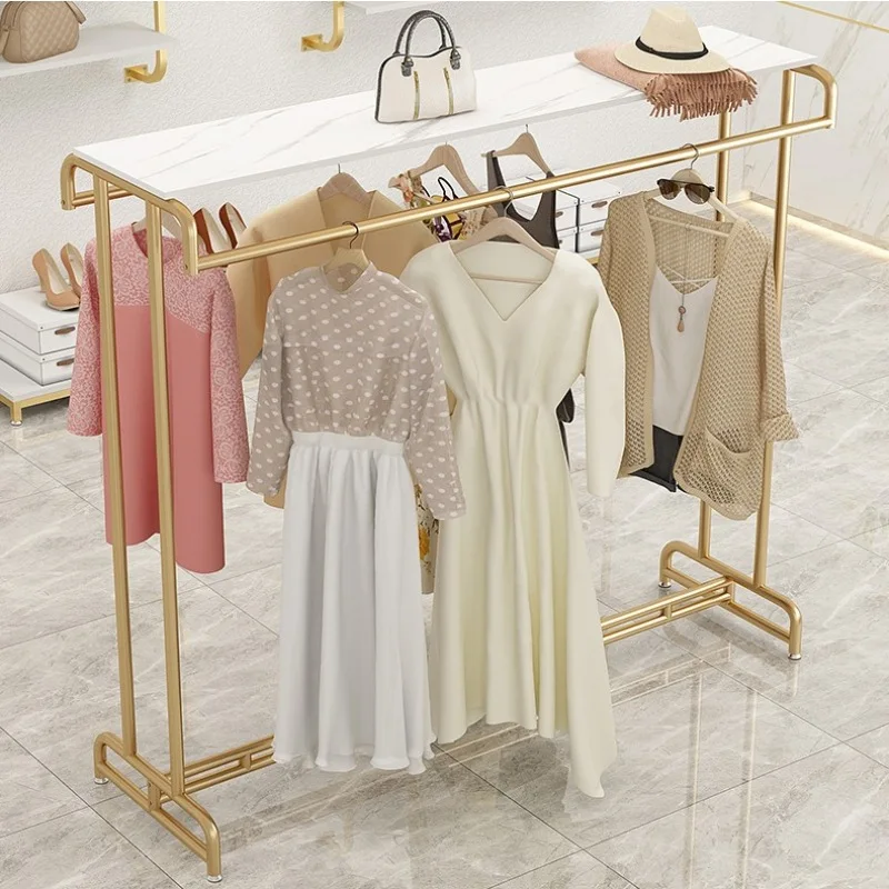 Aangepast. Kledingwinkel Hanger Displaystandaard Vloerstaande winkel Live Studio Plank Displayrek Trending Photo Clot