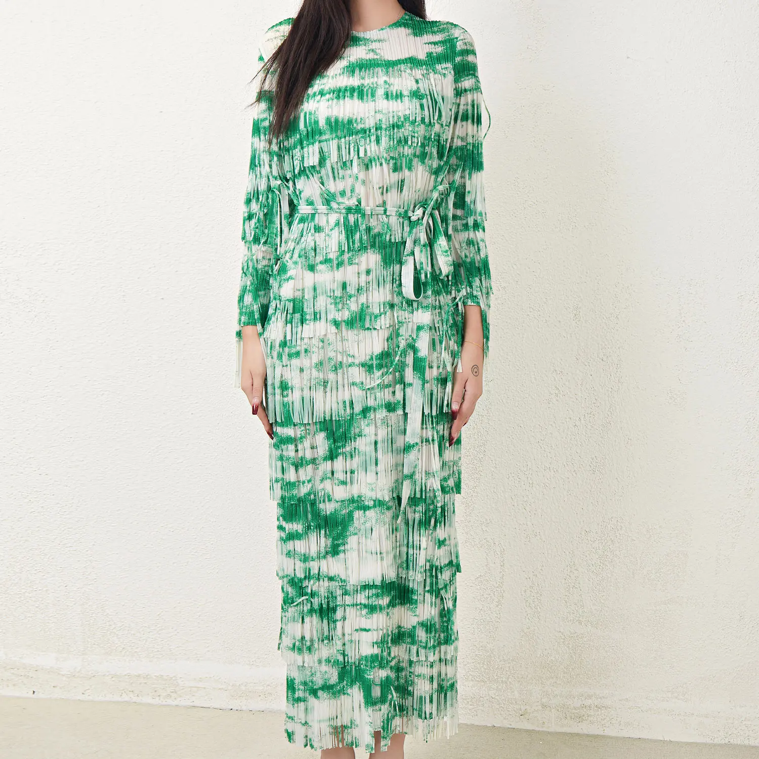 

2025 Fall New Arrival Miyake Pleated Floral Maxi Dress with Belt - Casual Style Waist Cinching Tassel Dress