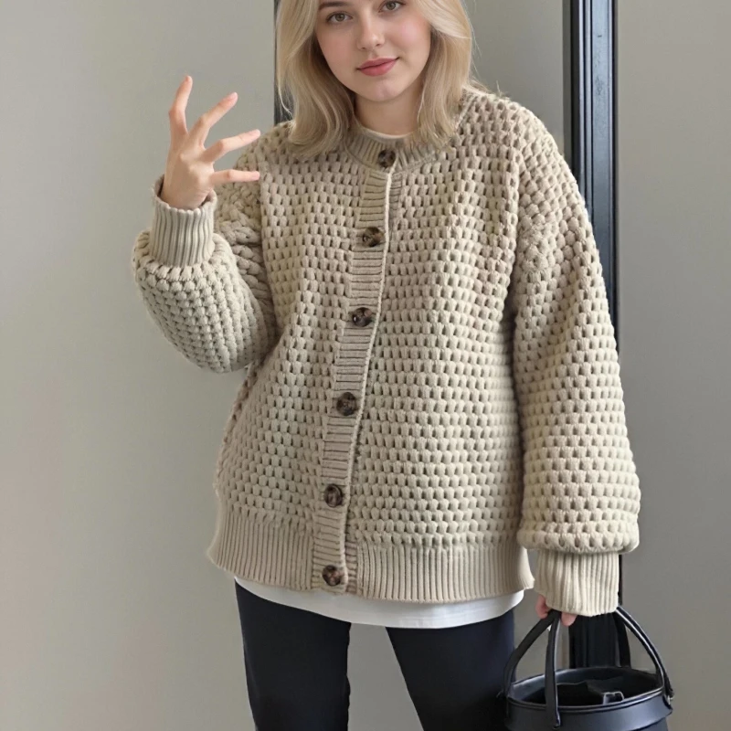 

Новинка 2025 года, однотонный простой свободный крой в стиле ретро с круглым вырезом, универсальный женский вязаный кардиган, осень-зима, повседневный однотонный свитер, пальто