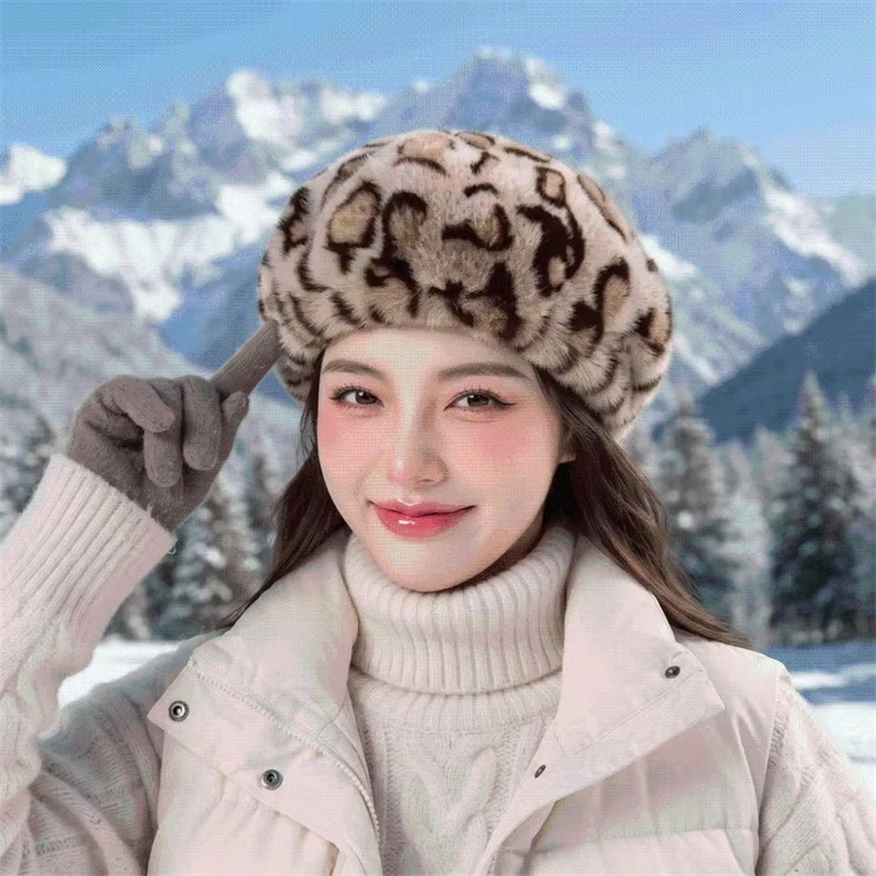 Winter Warm Bonnet Furry Beret French Artist Hat Soft Thickened Leopard Print Hat Comfortable Luxury Octagonal Cap Dating
