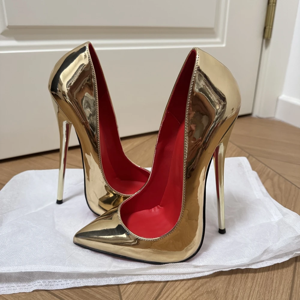 Novos Sapatos de Salto Ultra A - Patent Leather Pump avaliação e preço