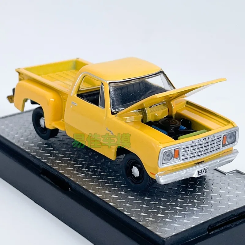 M2 1978 Simulated Alloy Static Car Model, Collectible Finished Product, Ornament,Brand New with Packaging, Men's Birthday Gift