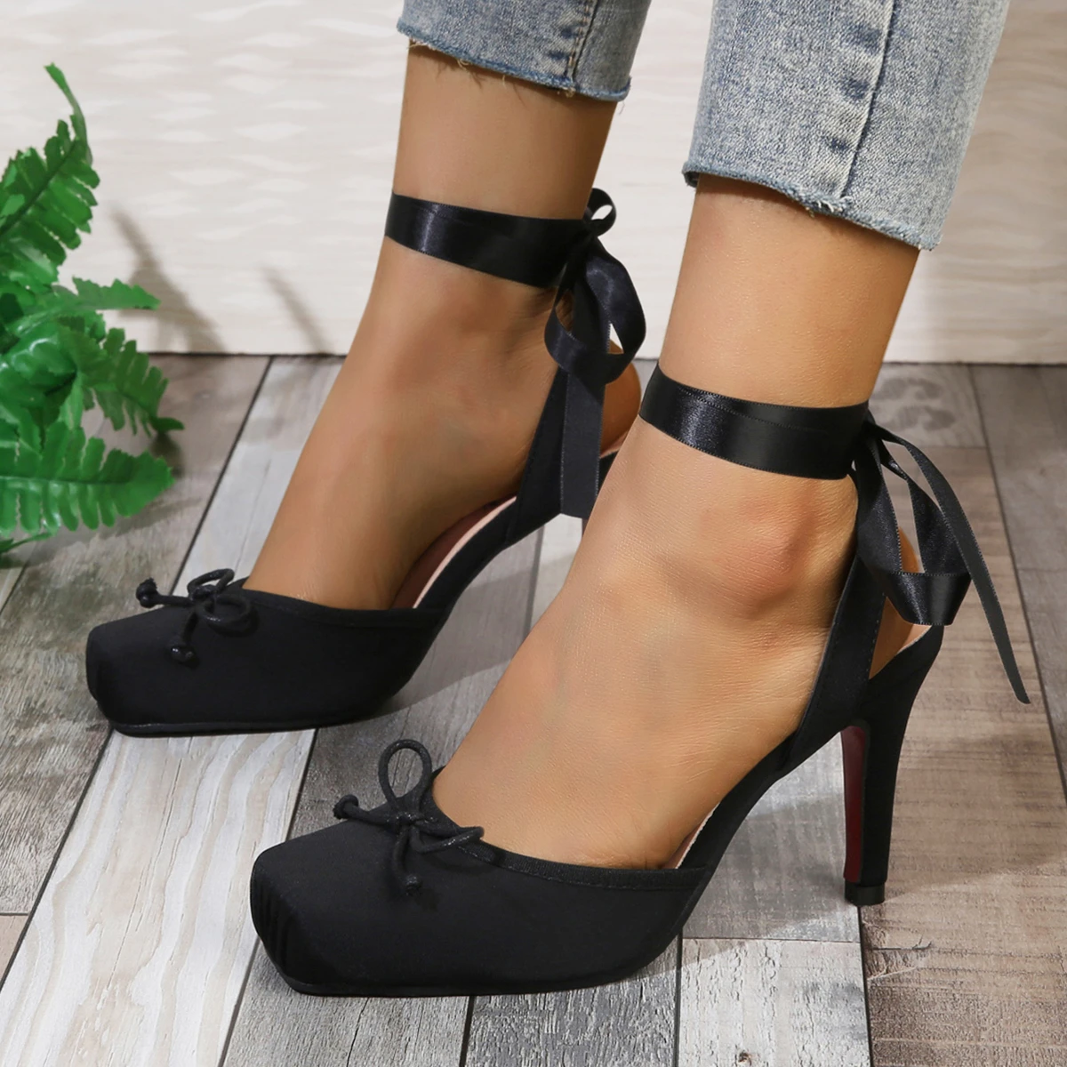 Temperament Stiletto Sandals F - огляд і ціна Sandal Strappy Heeled